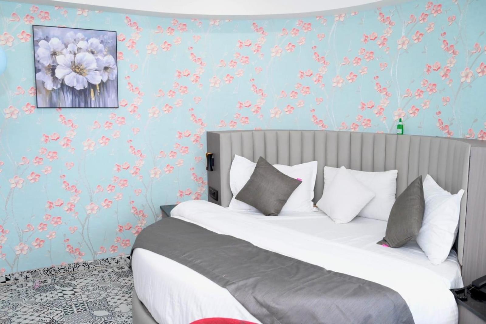 Hotel Dream 阿穆达巴 外观 照片